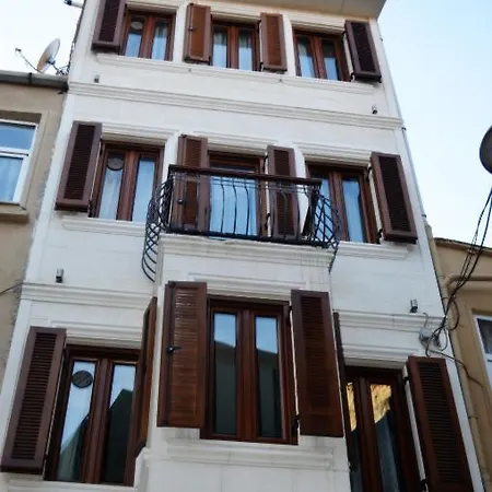 Taksim Guest