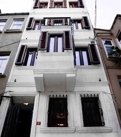 Taksim Guest *