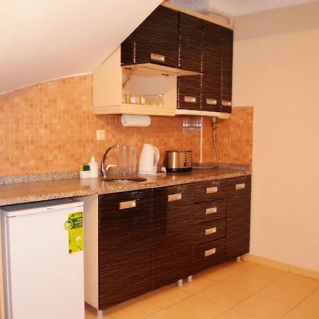Taksim Guest 3*