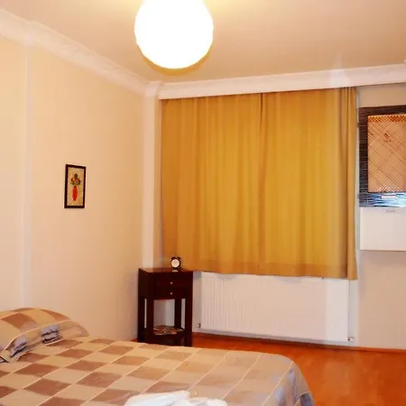 Apartman Taksim Guest *