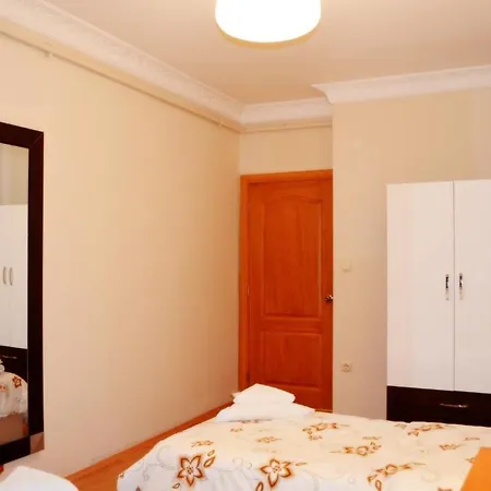 Hotel Taksim Guest