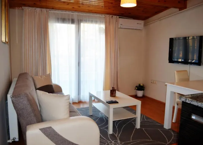 Daire Taksim Guest *