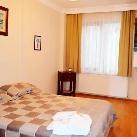 Taksim Guest Lägenhet *