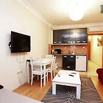 Taksim Guest